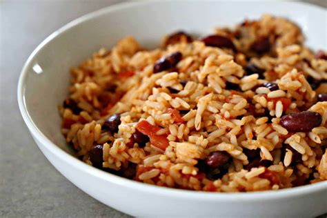 How many protein are in red beans and rice - calories, carbs, nutrition